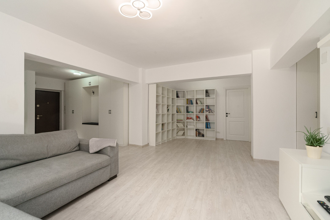 Apartament 4 camere stradal Nicolae Titulescu  - Victoriei