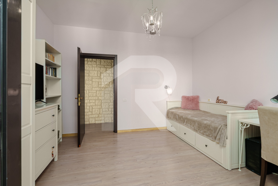 Apartament cu 4 camere, vedere către Pădurea Băneasa, zona Erou Iancu Nicolae
