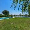 Vilă elegantă cu piscină și ieșire la Lac – Căciulați, Balotești