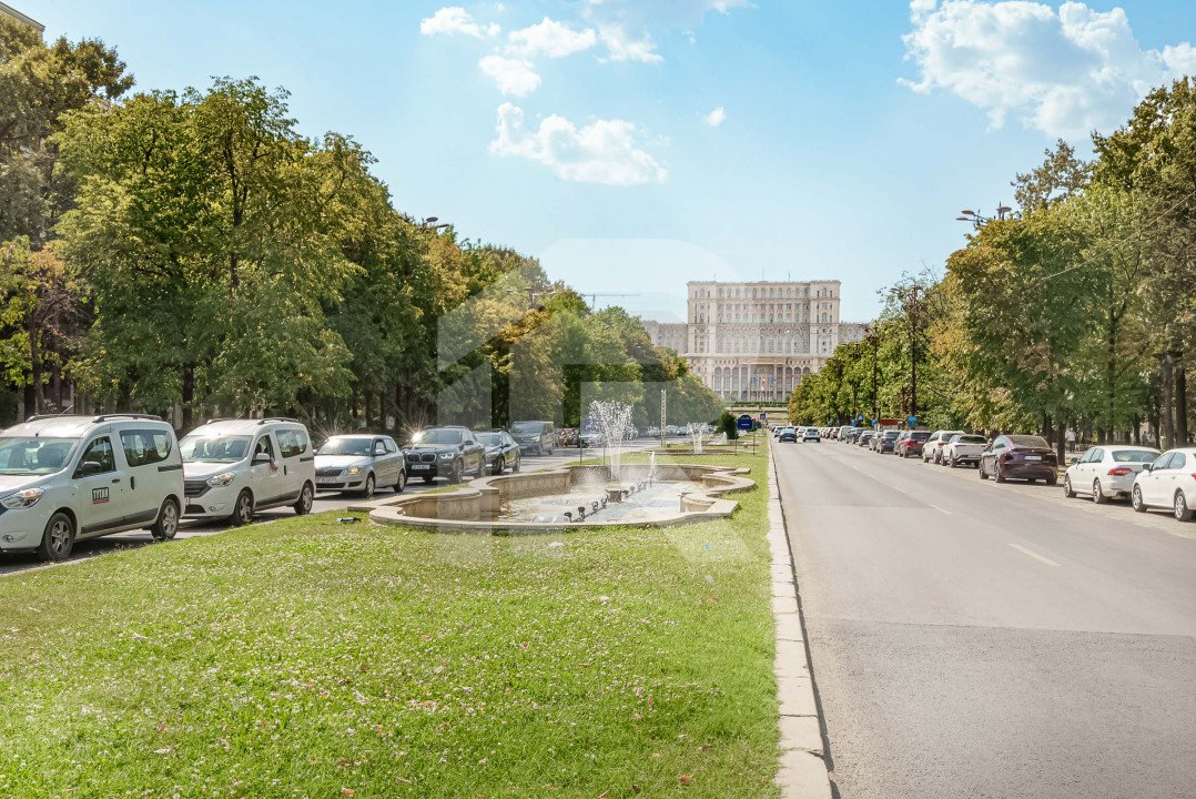 Apartament cu 4 camere pe Bulevardul Unirii - Fantani