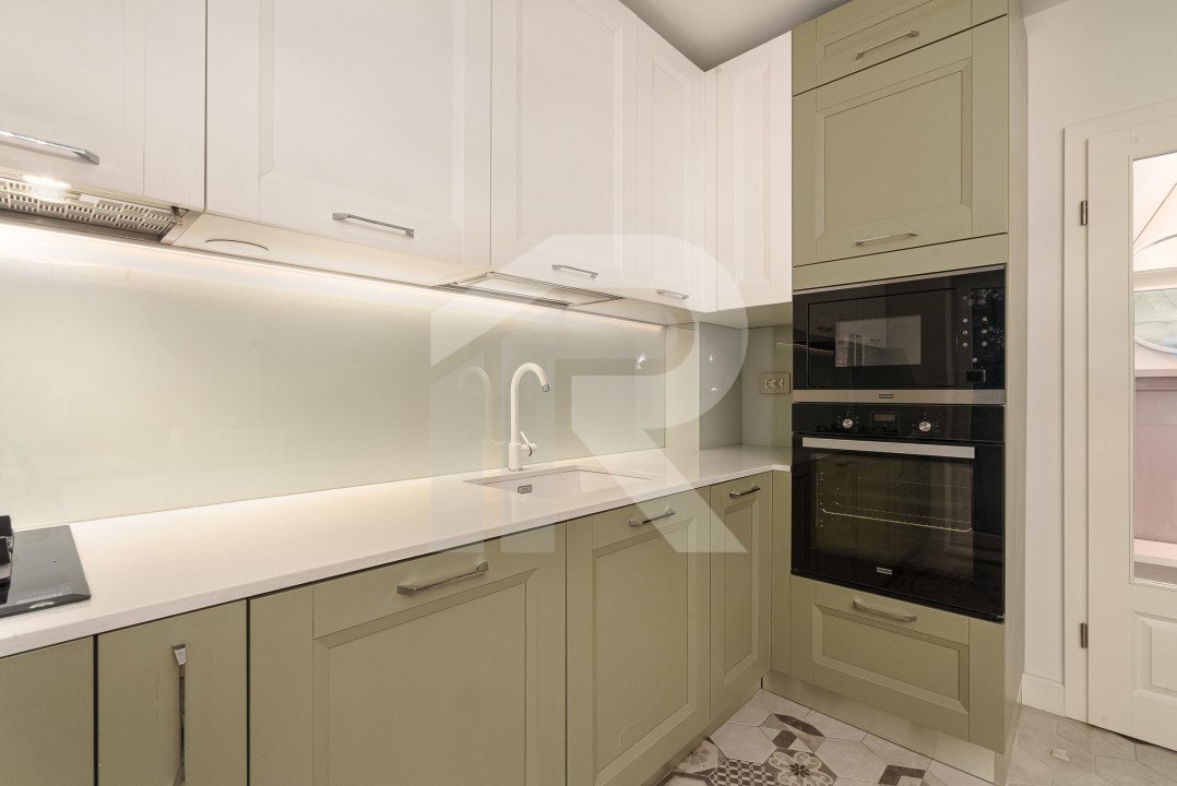 Apartament cu 4 camere pe Bulevardul Unirii - Fantani