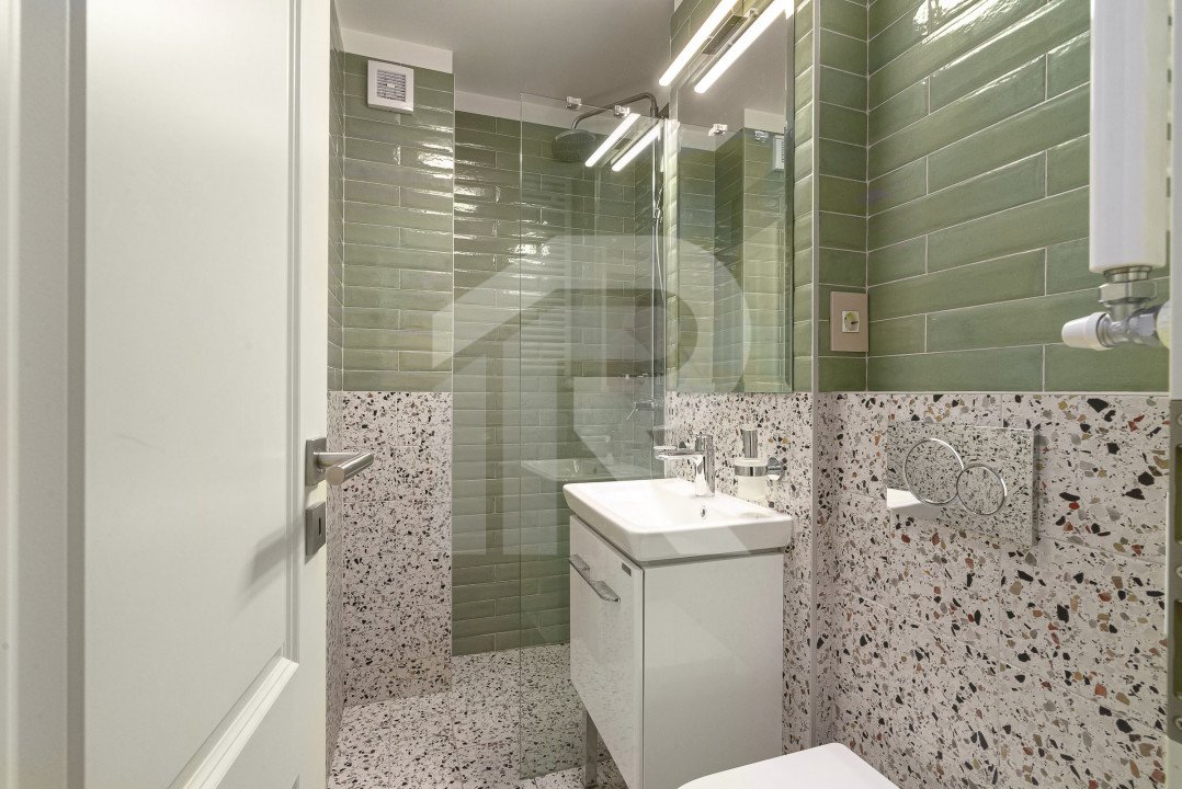 Apartament cu 4 camere pe Bulevardul Unirii - Fantani