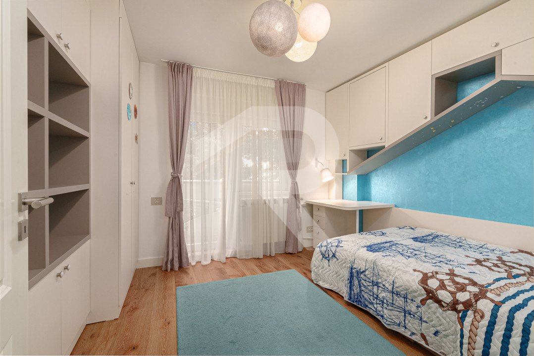 Apartament cu 4 camere pe Bulevardul Unirii - Fantani