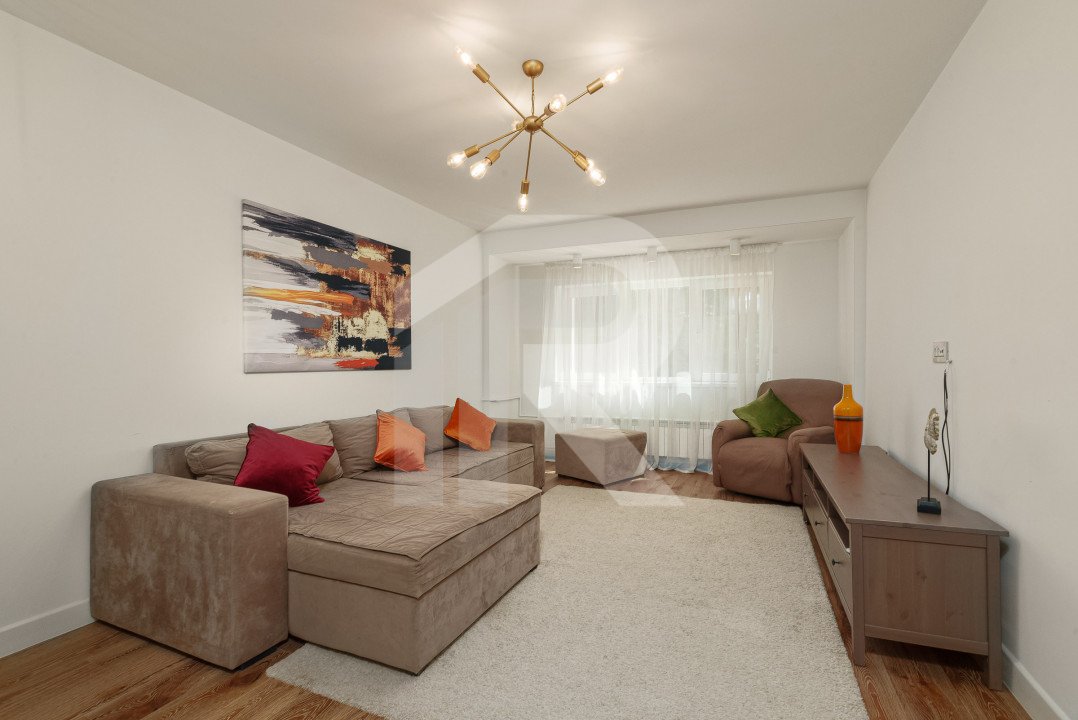 Apartament cu 4 camere pe Bulevardul Unirii - Fantani