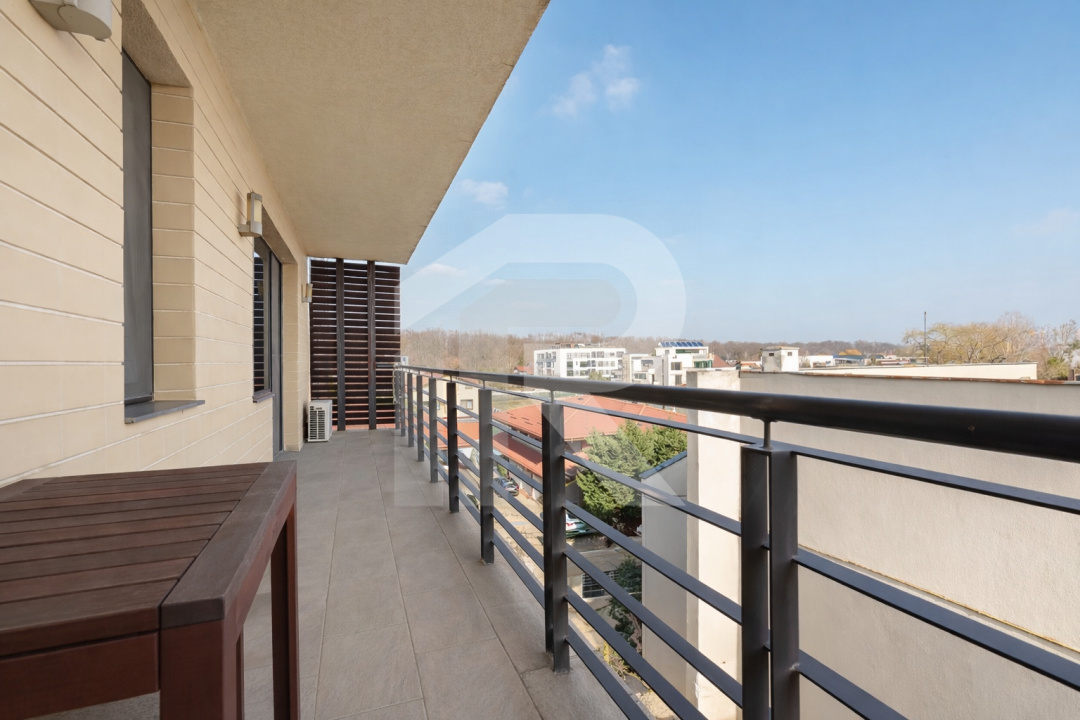 Apartament cu 4 camere, vedere către Pădurea Băneasa, zona Erou Iancu Nicolae